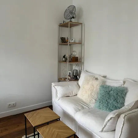 Situe En Plein Coeur De Paris