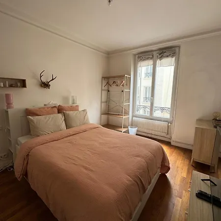 Situé En Plein Coeur De *